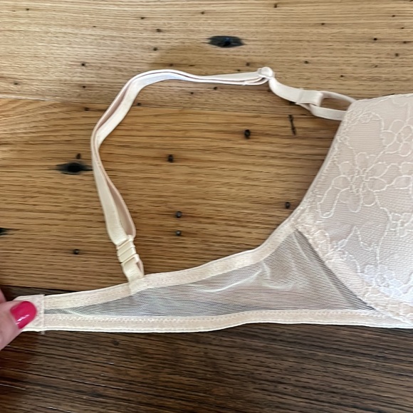 NWT Victoria’s Secret Sz 32B Cream Padded & Underwire Lacey Push-Up Bra - Picture 8 of 15